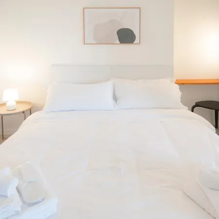 Zefiro - Saffi Design - Ambrogiohost Apartment Bologna