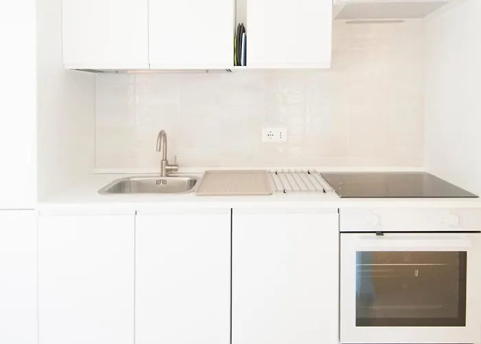 Zefiro - Saffi Design - Ambrogiohost * בולוניה